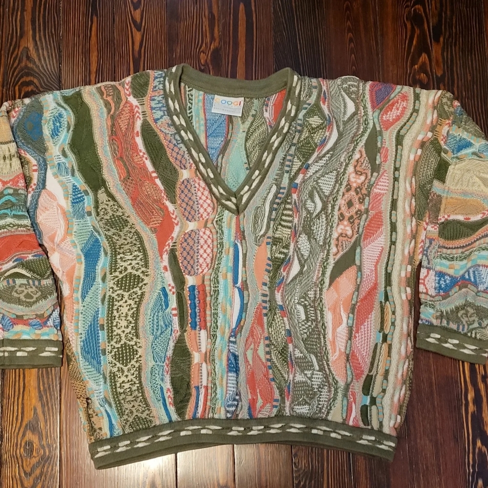 Authentic Coogi V-Neck Sweater size Large